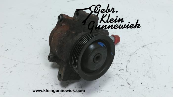 Power steering pump from a Ford Fiesta 2007
