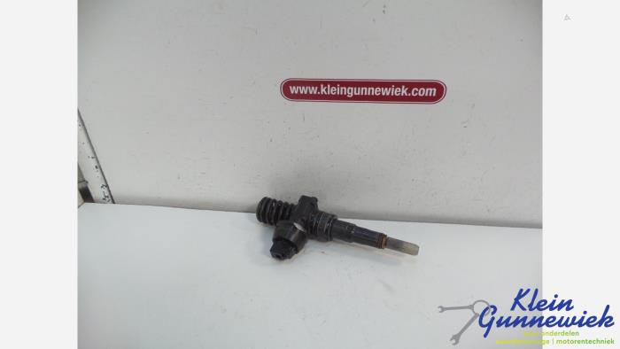 Usagé Injecteurs Volkswagen Golf Prix € 50,00 Règlement à la marge proposé par Klein Gunnewiek Autodemontage & Motorentechniek