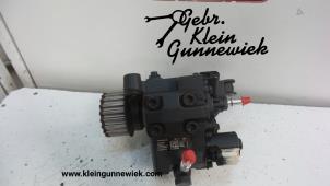 Usados Bomba de gasolina mecánica Renault Megane Precio € 125,00 Norma de margen ofrecido por Gebr.Klein Gunnewiek Ho.BV