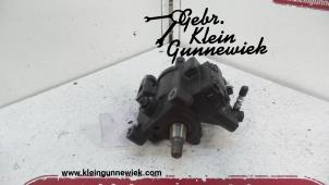 Usados Bomba de gasolina mecánica Renault Megane Precio € 100,00 Norma de margen ofrecido por Gebr.Klein Gunnewiek Ho.BV