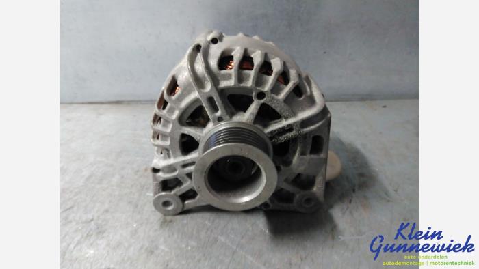 Begagnade Dynamo Renault Megane Pris € 33,00 Marginaltabell erbjuds av Klein Gunnewiek Autodemontage & Motorentechniek