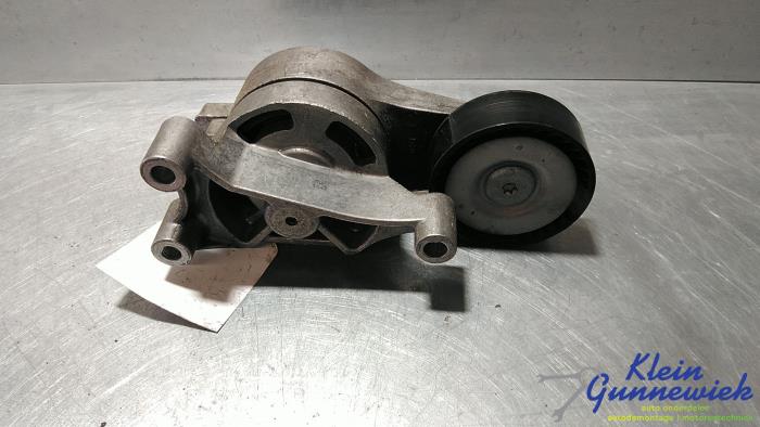 Usados Rodillo tensor correa múltiple Volkswagen Golf Precio € 24,00 Norma de margen ofrecido por Klein Gunnewiek Autodemontage & Motorentechniek