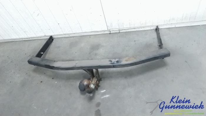 Używane Hak holowniczy Volkswagen Golf Cena € 40,00 Procedura marży oferowane przez Klein Gunnewiek Autodemontage & Motorentechniek