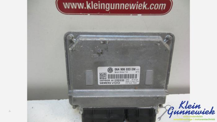 Injection computer Volkswagen Golf - 06A906033EM BSE
