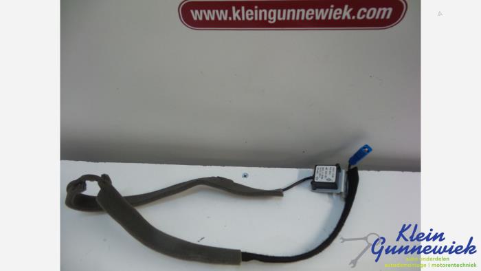 Używane Antena GPS Dacia Logan Cena € 20,00 Procedura marży oferowane przez Klein Gunnewiek Autodemontage & Motorentechniek