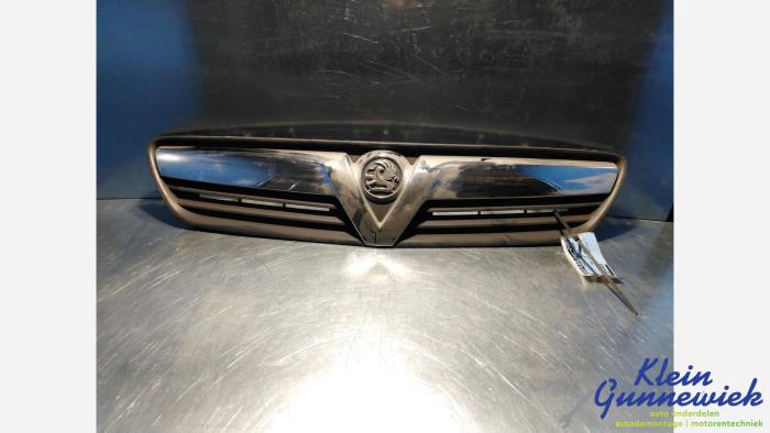Używane Grill Opel Meriva Cena € 15,00 Procedura marży oferowane przez Klein Gunnewiek Autodemontage & Motorentechniek