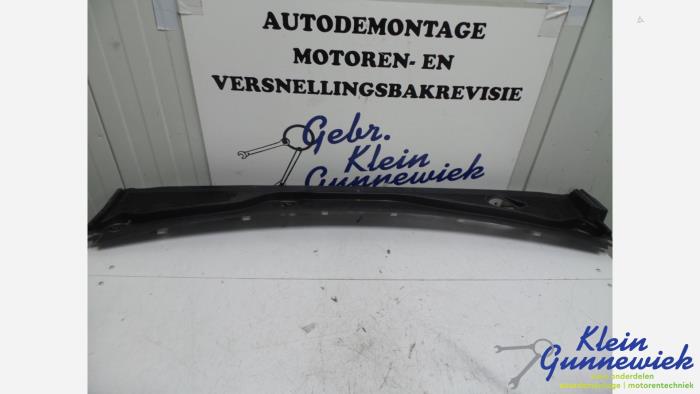 Używane Parawan Dacia Dokker Cena € 35,00 Procedura marży oferowane przez Klein Gunnewiek Autodemontage & Motorentechniek