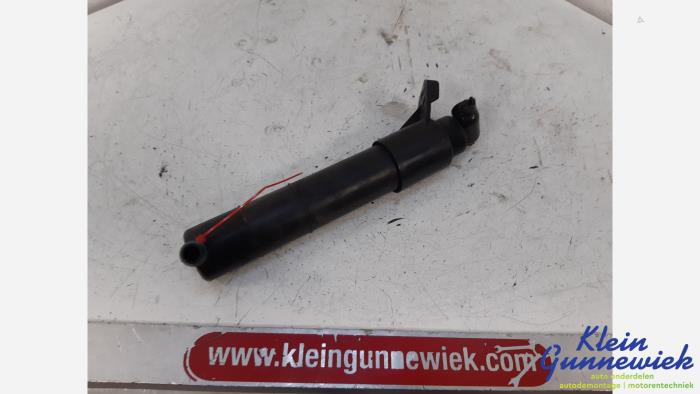 Używane Spryskiwacz reflektorów Volkswagen Golf Cena € 25,00 Procedura marży oferowane przez Klein Gunnewiek Autodemontage & Motorentechniek