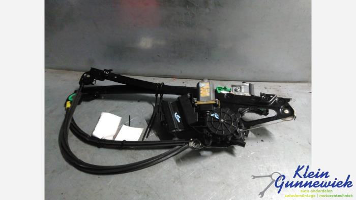 Usados Motor de ventanilla de puerta Ford Galaxy Precio € 29,00 Norma de margen ofrecido por Klein Gunnewiek Autodemontage & Motorentechniek