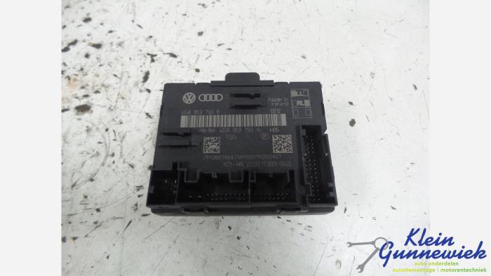 Usagé Ordinateur divers Audi A6 Prix € 21,00 Règlement à la marge proposé par Klein Gunnewiek Autodemontage & Motorentechniek