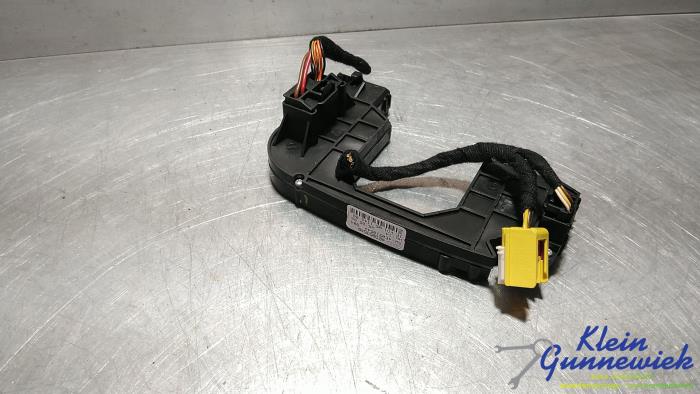 Begagnade Dator (diverse) Audi A8 Pris € 25,00 Marginaltabell erbjuds av Klein Gunnewiek Autodemontage & Motorentechniek