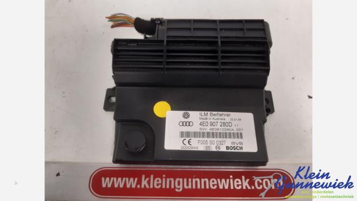 Usagé Ordinateur divers Audi A8 Prix € 36,00 Règlement à la marge proposé par Klein Gunnewiek Autodemontage & Motorentechniek