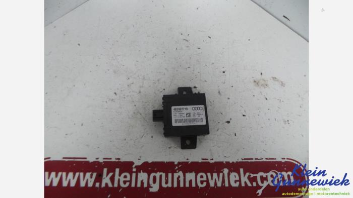 Usagé Ordinateur divers Audi A8 Prix € 17,00 Règlement à la marge proposé par Klein Gunnewiek Autodemontage & Motorentechniek