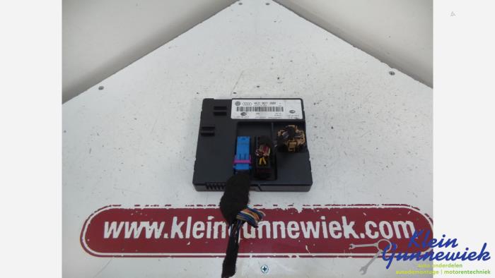 Used Computer, miscellaneous Audi A8 Price € 33,00 Margin scheme offered by Klein Gunnewiek Autodemontage & Motorentechniek