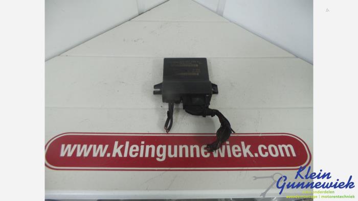 Usagé Ordinateur divers Audi A8 Prix € 17,00 Règlement à la marge proposé par Klein Gunnewiek Autodemontage & Motorentechniek