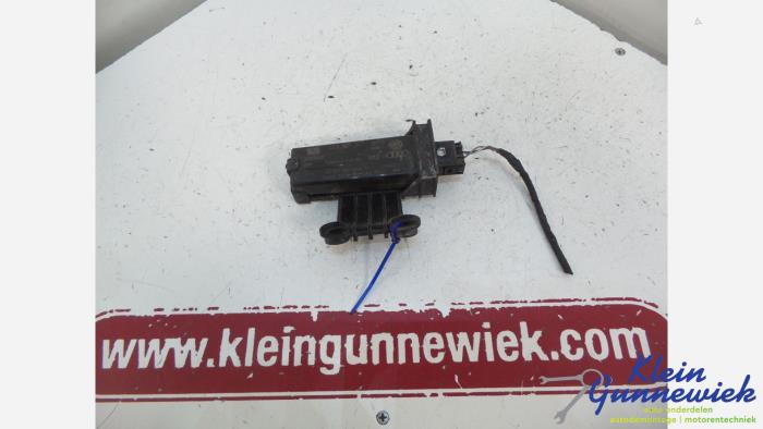 Usagé Ordinateur divers Audi A8 Prix € 17,00 Règlement à la marge proposé par Klein Gunnewiek Autodemontage & Motorentechniek