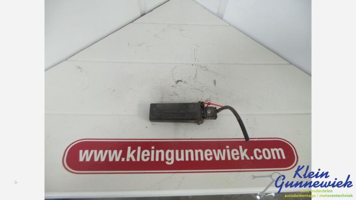 Usagé Ordinateur divers Audi A8 Prix € 17,00 Règlement à la marge proposé par Klein Gunnewiek Autodemontage & Motorentechniek