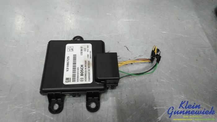 Usagé Ordinateur divers Opel Corsa Prix € 23,00 Règlement à la marge proposé par Klein Gunnewiek Autodemontage & Motorentechniek