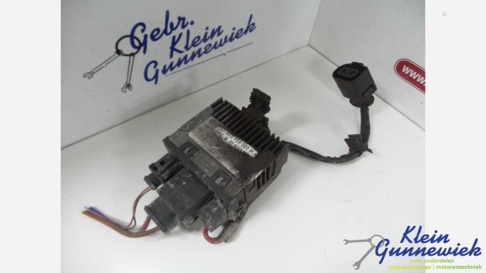 Usagé Ordinateur divers Audi A4 Prix € 44,00 Règlement à la marge proposé par Klein Gunnewiek Autodemontage & Motorentechniek