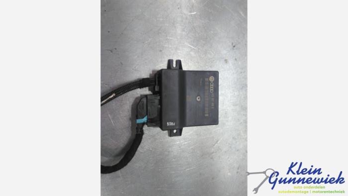 Used Computer, miscellaneous Audi A8 Price € 15,00 Margin scheme offered by Klein Gunnewiek Autodemontage & Motorentechniek