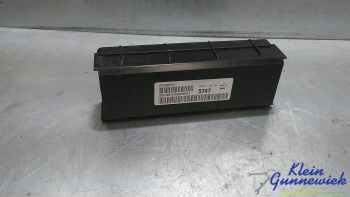 Usagé Ordinateur divers Opel Insignia Prix € 27,00 Règlement à la marge proposé par Klein Gunnewiek Autodemontage & Motorentechniek