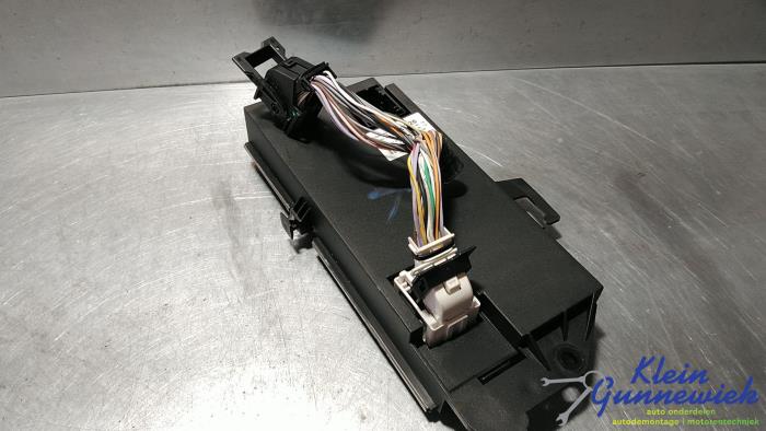 Usagé Ordinateur divers Renault Grand Espace Prix € 27,00 Règlement à la marge proposé par Klein Gunnewiek Autodemontage & Motorentechniek