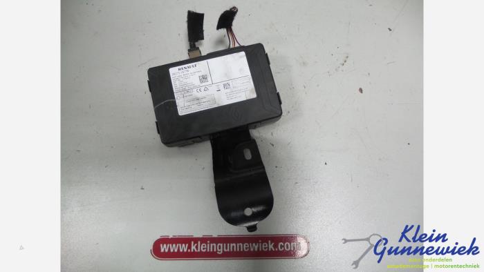 Usagé Ordinateur divers Renault Master Prix € 62,00 Règlement à la marge proposé par Klein Gunnewiek Autodemontage & Motorentechniek