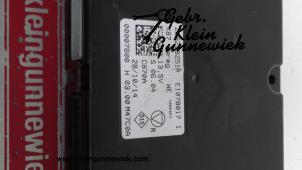 Gebrauchte Steuergerät sonstige Renault Captur Preis auf Anfrage angeboten von Gebr.Klein Gunnewiek Ho.BV