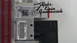 Używane Rózne Audi E-Tron Cena € 70,00 Procedura marży oferowane przez Gebr.Klein Gunnewiek Ho.BV