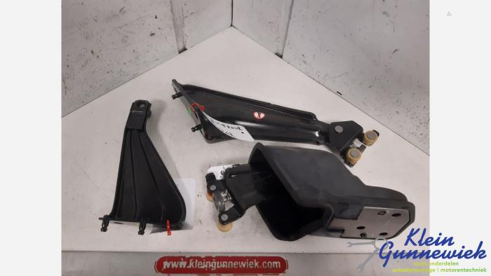 Używane Rózne Peugeot Partner Cena € 93,00 Procedura marży oferowane przez Klein Gunnewiek Autodemontage & Motorentechniek