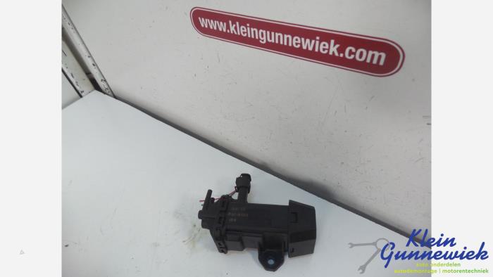 Vacuum valve – 7796338