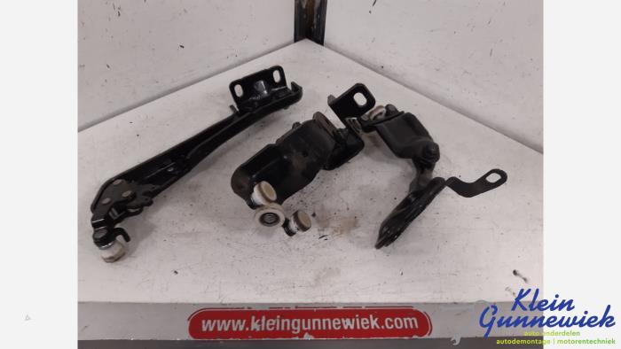 Begagnade Diverse Ford Transit Custom Pris € 35,00 Marginaltabell erbjuds av Klein Gunnewiek Autodemontage & Motorentechniek