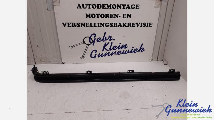 Używane Rózne Ford Transit Custom Cena € 20,00 Procedura marży oferowane przez Klein Gunnewiek Autodemontage & Motorentechniek