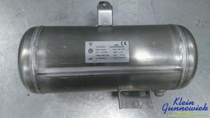 Air suspension tank