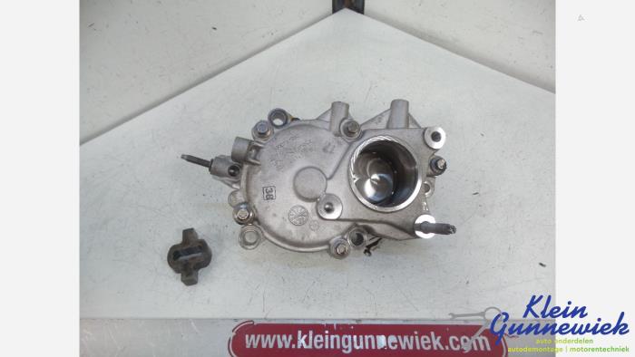 Używane Rózne Ford Kuga Cena € 50,00 Procedura marży oferowane przez Klein Gunnewiek Autodemontage & Motorentechniek