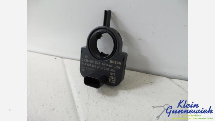Begagnade Sensor (övriga) Mercedes Vito Pris € 15,00 Marginaltabell erbjuds av Klein Gunnewiek Autodemontage & Motorentechniek