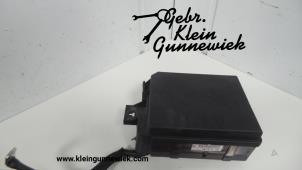 Usagé Porte fusible Opel Adam Prix € 50,00 Règlement à la marge proposé par Gebr.Klein Gunnewiek Ho.BV