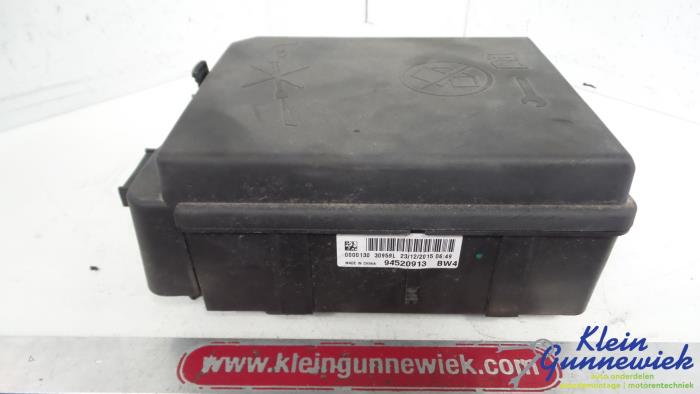 Begagnade Säkringsbox Opel Mokka Pris € 65,00 Marginaltabell erbjuds av Klein Gunnewiek Autodemontage & Motorentechniek