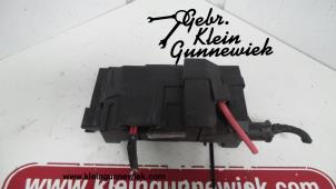 Used Fuse box Renault Clio Price on request offered by Gebr.Klein Gunnewiek Ho.BV