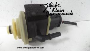 Gebrauchte Kraftstofffiltergehäuse BMW 4-Serie Preis auf Anfrage angeboten von Gebr.Klein Gunnewiek Ho.BV
