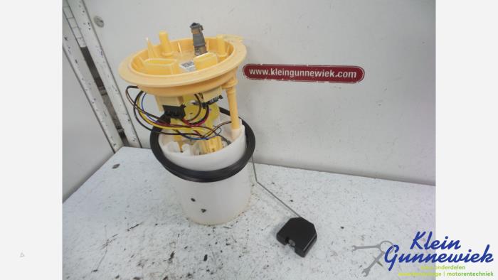 Usagé Pompe à carburant Volkswagen Touran Prix € 75,00 Règlement à la marge proposé par Klein Gunnewiek Autodemontage & Motorentechniek