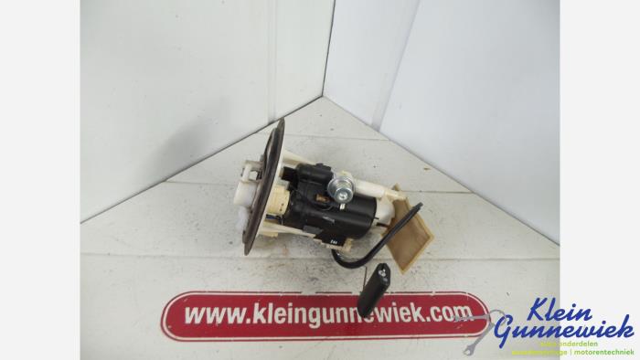 Usagé Pompe d'injection Hyundai Matrix Prix € 35,00 Règlement à la marge proposé par Klein Gunnewiek Autodemontage & Motorentechniek