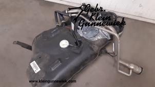 Usagé Réservoir de carburant Ford Fiesta Prix € 60,00 Règlement à la marge proposé par Klein Gunnewiek Autodemontage & Motorentechniek
