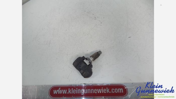 Begagnade Däcktryckssensor BMW 4-Serie Pris € 15,00 Marginaltabell erbjuds av Klein Gunnewiek Autodemontage & Motorentechniek
