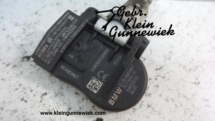 Tyre pressure sensor from a BMW 3-Serie 2015