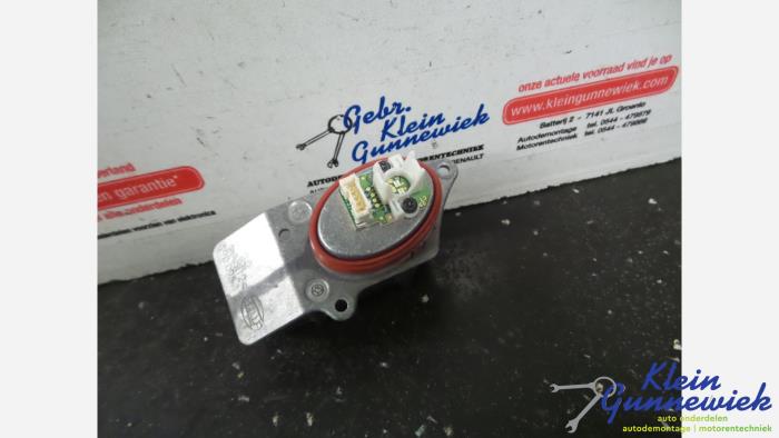 Używane Lampa LED Audi A8 Cena € 30,00 Procedura marży oferowane przez Klein Gunnewiek Autodemontage & Motorentechniek