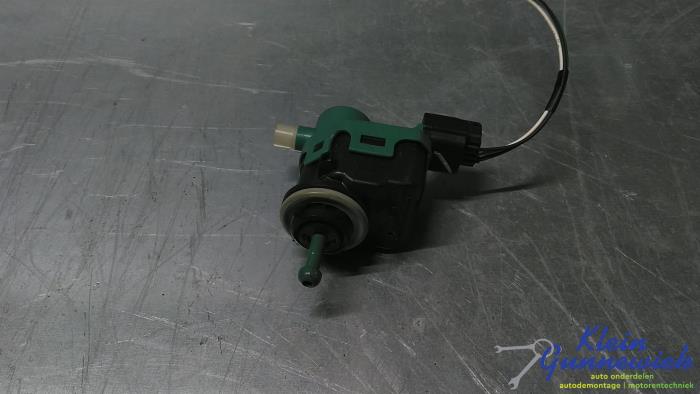 Używane Silnik reflektora Renault Master Cena € 16,00 Procedura marży oferowane przez Klein Gunnewiek Autodemontage & Motorentechniek