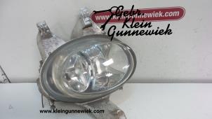 Used Fog light, front right Peugeot 206 Price on request offered by Gebr.Klein Gunnewiek Ho.BV