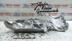 Used Alternator lower bracket Renault Laguna Price on request offered by Gebr.Klein Gunnewiek Ho.BV