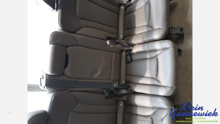 Używane Fotel tylny Audi Q7 Cena € 65,00 Procedura marży oferowane przez Klein Gunnewiek Autodemontage & Motorentechniek